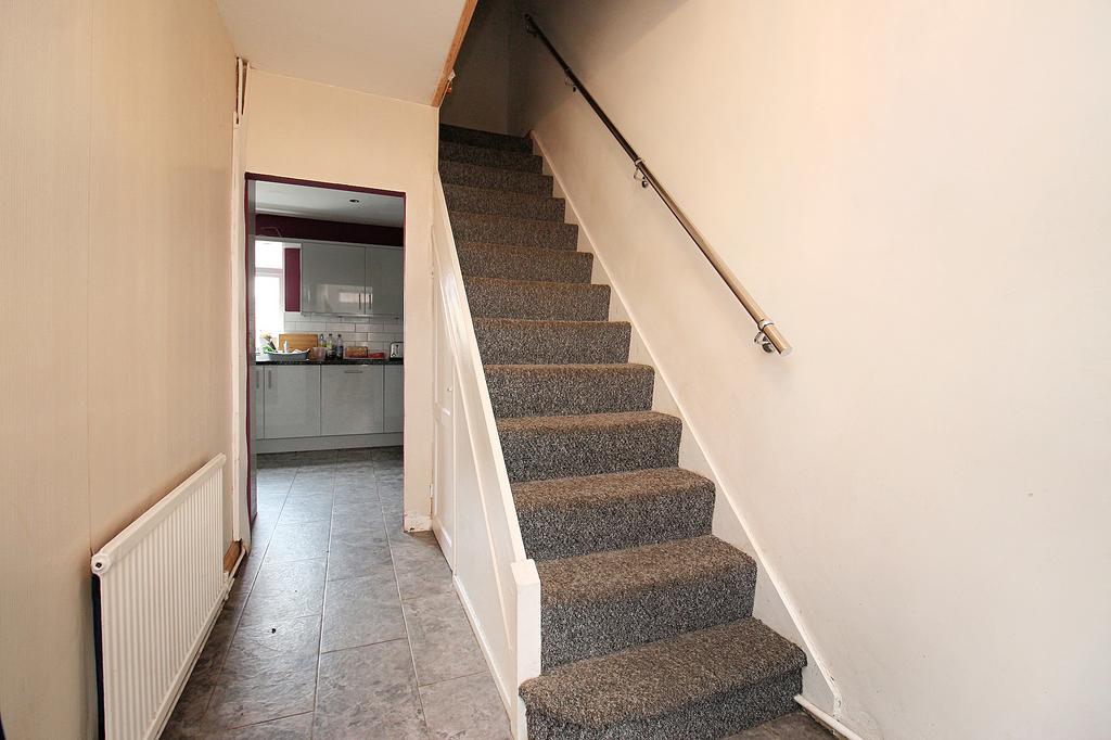 Chadwell Road, Leicester, LE3 3 bed semidetached house for sale £230,000
