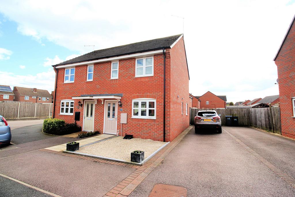 Crew Lane, Newbold Verdon, LE9 2 bed semidetached house for sale £