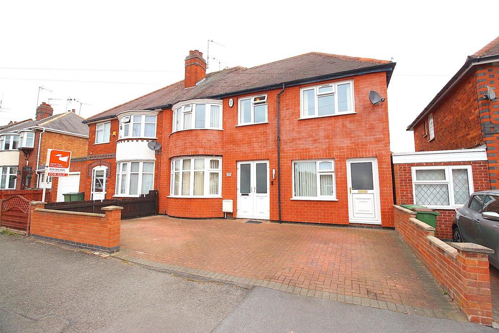 Francis Avenue, Off Narborough Road Sout, Leicester, LE3 5 bed semi