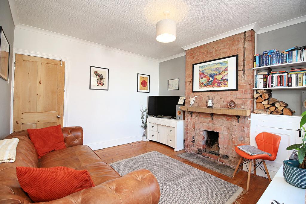 Pine Road, Glenfield, LE3 2 bed terraced house £199,950