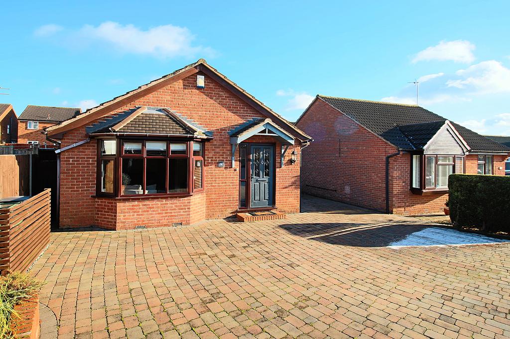 Bramber Close, Thurmaston, LE4 4 bed detached bungalow for sale £415,000