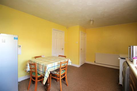 3 Broadway, Syston, Leicester, LE7 1GA