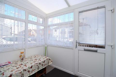 20 Central Avenue, Syston, Leicester, LE7 2EE