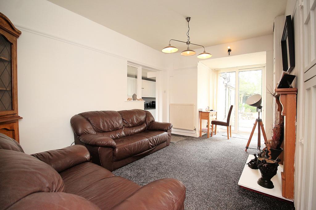 Central Avenue, Syston, LE7 3 bed semidetached bungalow for sale £