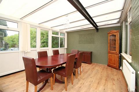 46 Central Avenue, Syston, Leicester, LE7 2EE