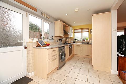 86a Central Avenue, Syston, Leicester, LE7 2EG