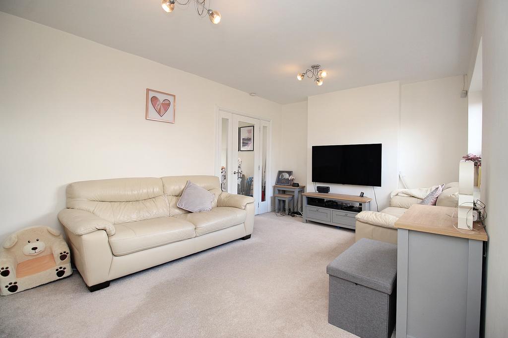 Long Furrow, East Goscote, LE7 3 bed end of terrace house £220,000