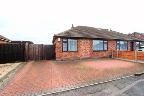 2 bedroom semi-detached bungalow for sale - Mowbray Drive, Syston, LE7