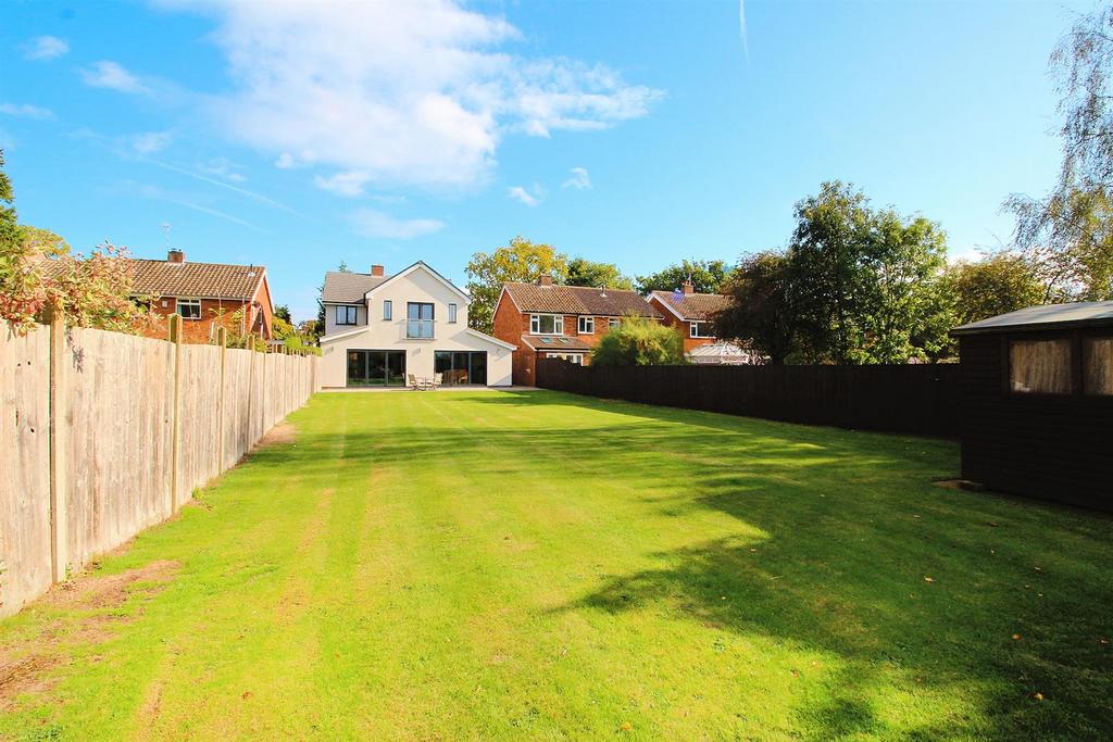 Park Hill, Gaddesby, LE7 4 bed detached house for sale £650,000