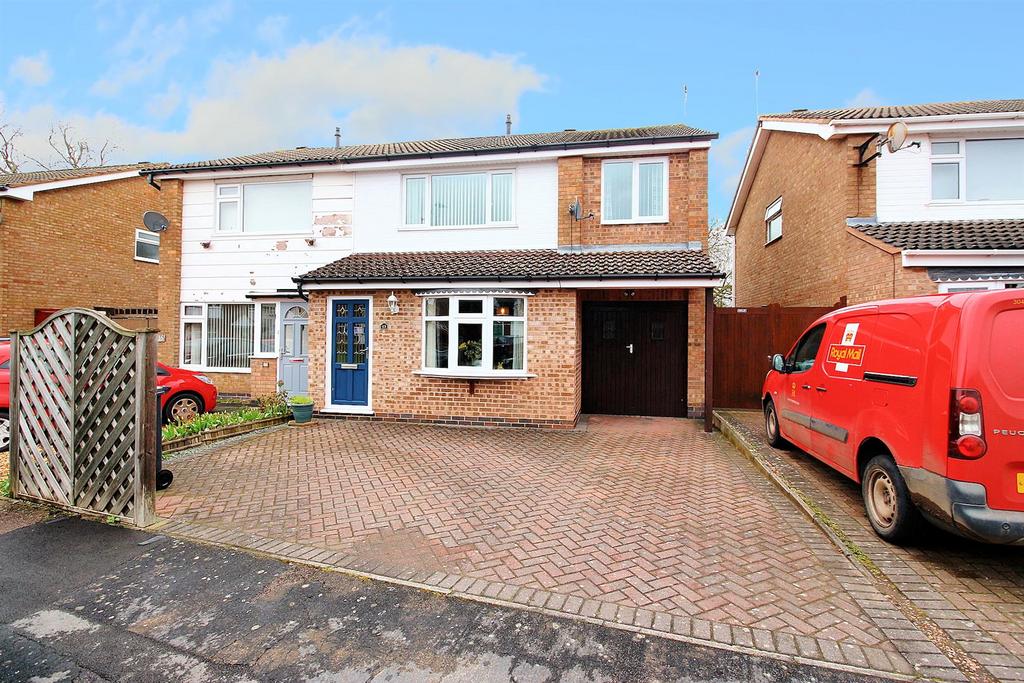 Southfield Avenue, Syston, LE7 4 bed semidetached house for sale £
