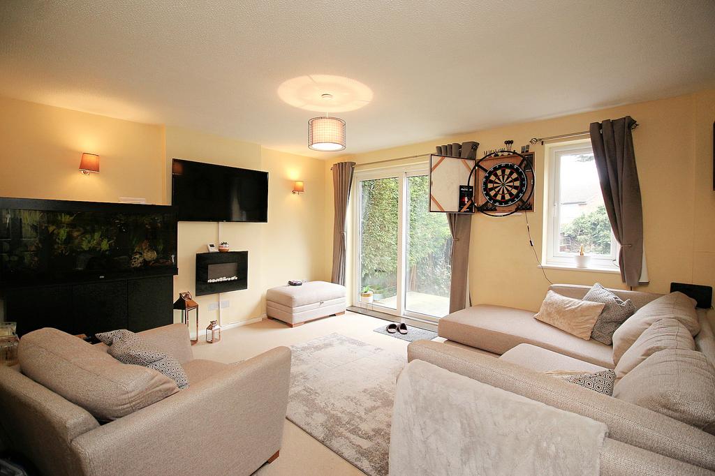 Thorpe Field Drive, Thurmaston, LE4 3 bed semidetached house for sale