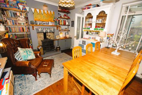 19 Cobden Road, Hythe, CT21 6EY