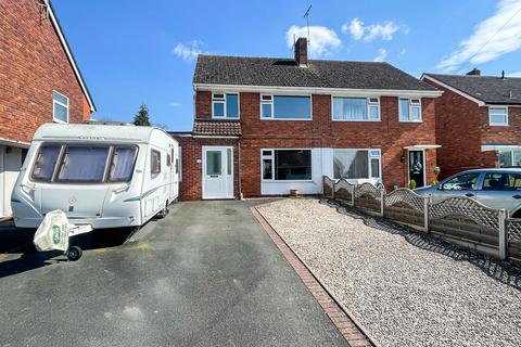 3 bedroom semi-detached house for sale - Kings Acre, Hereford