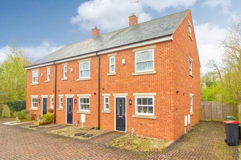 3 bedroom semi-detached house to rent, NEW BRADWELL - A spacious 3 bedroom backing onto park.
