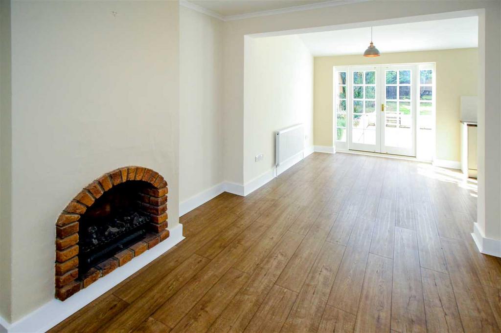 Family Room / Dining
