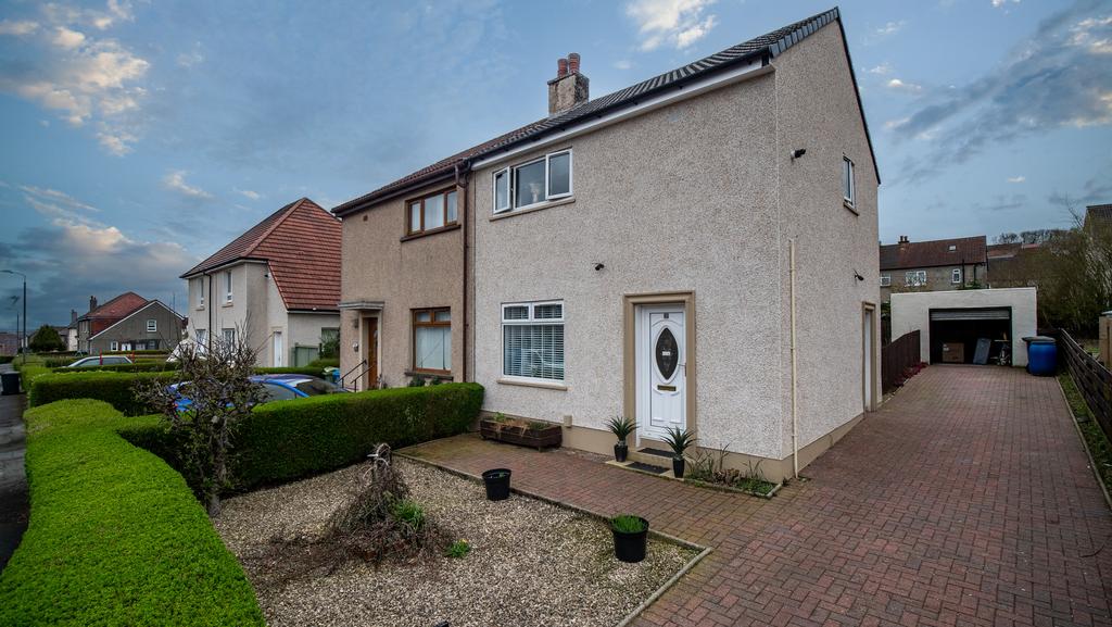 Langton Crescent, Barrhead G78 2 bed semidetached villa £135,000