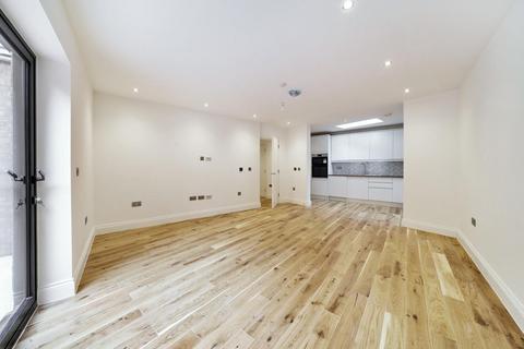 2 bedroom flat for sale, Askew Road, Shepherd's Bush