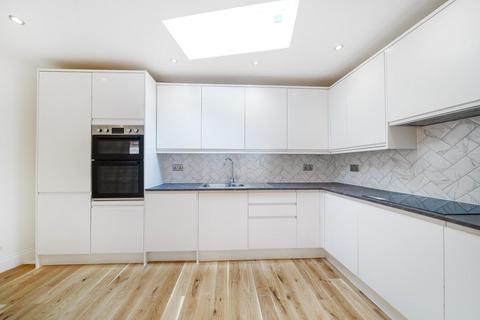 2 bedroom flat for sale, Askew Road, Shepherd's Bush