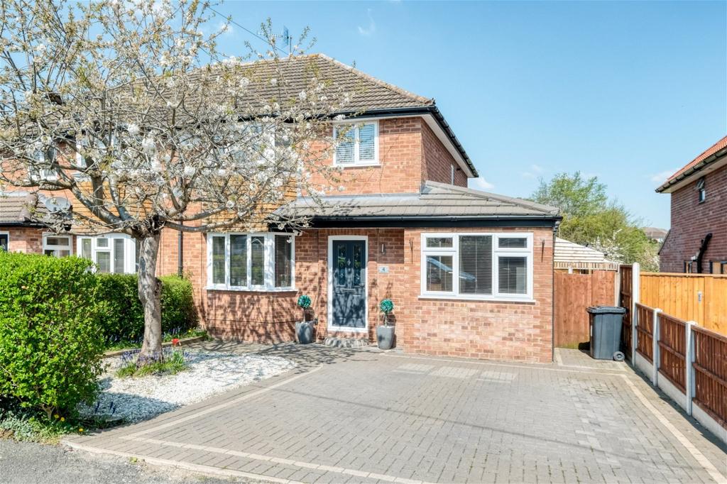Redfern Avenue, Worcester, WR5 1PZ 3 bed semidetached house £365,000