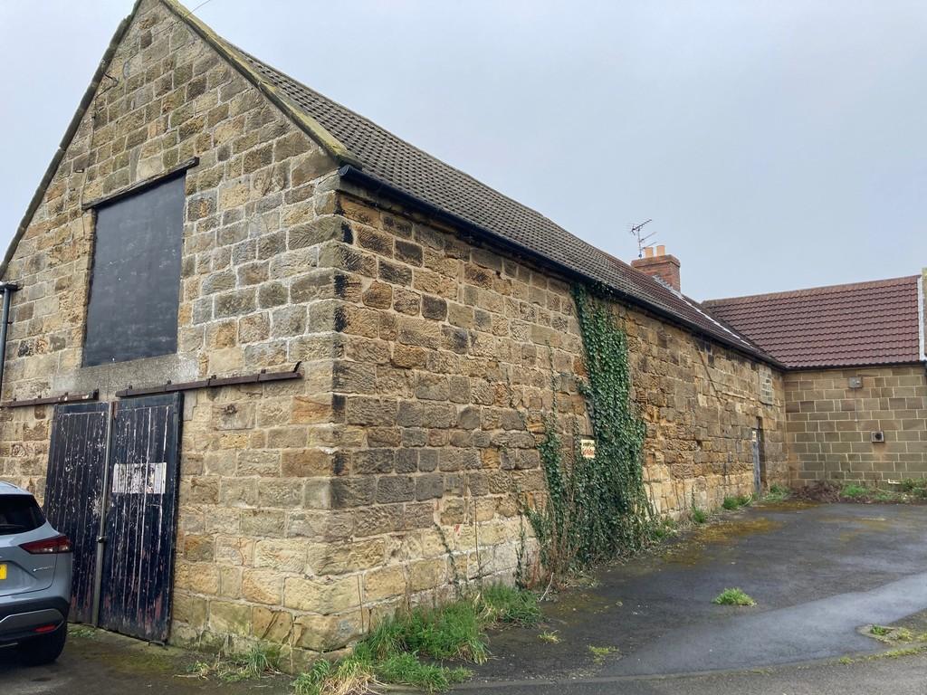 Barn at Arnold Cottages, Dovecote Close, MarskebytheSea Property for