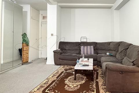 1 bedroom flat to rent, Wellesley Court, Maida Vale, W9