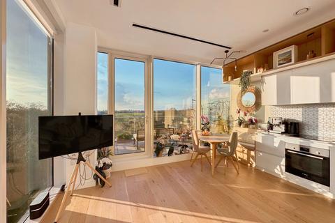 undefined, Vonder, Great West Road, Brentford, Middlesex
