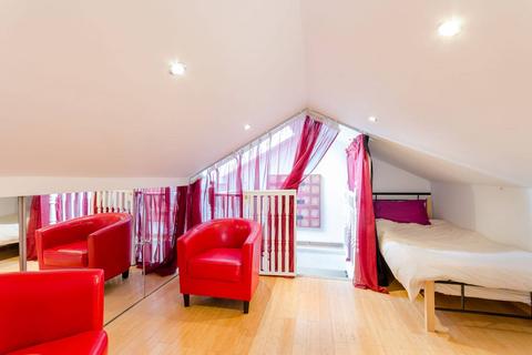 4 bedroom flat for sale, Sutherland Avenue, Maida Vale, London, W9