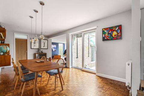 3 Links View, Dartford, DA1 2TR