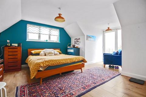 3 Links View, Dartford, DA1 2TR