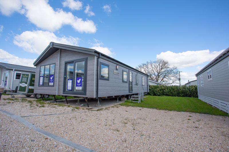 Bowdens, Langport 3 bed park home for sale £165,000