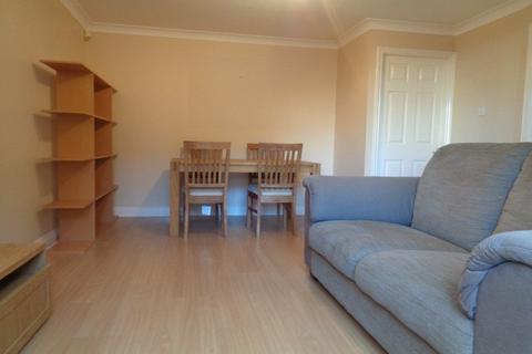 2 bedroom flat to rent, Greenfield Court, Adel, Leeds, LS16