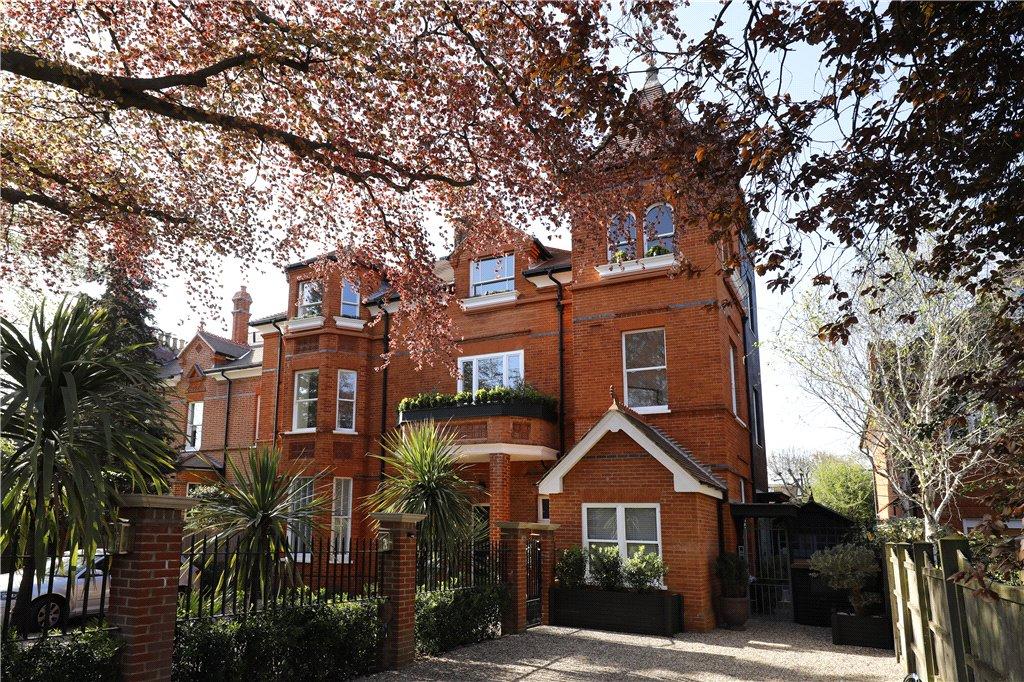 Arthur Road, Wimbledon, SW19 3 bed flat for sale £2,250,000