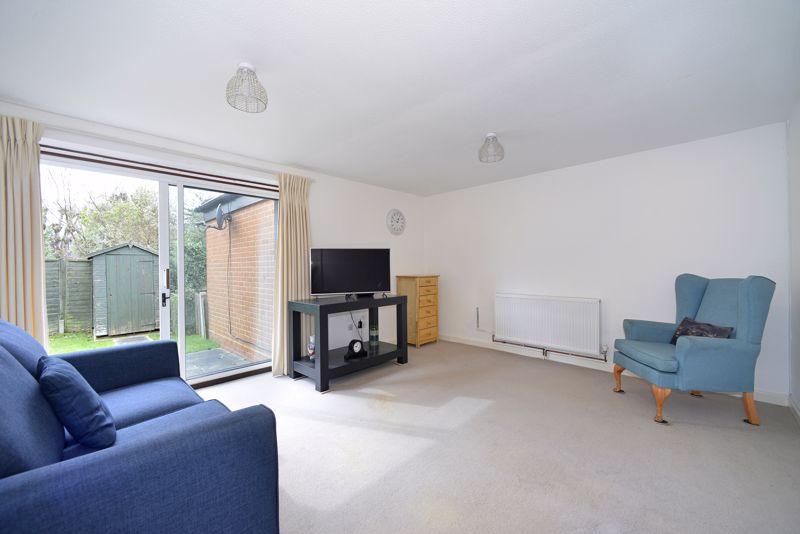 Hesketh Close, Cranleigh 1 bed bungalow £235,000