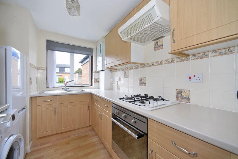 Hesketh Close, Cranleigh 1 bed bungalow £235,000