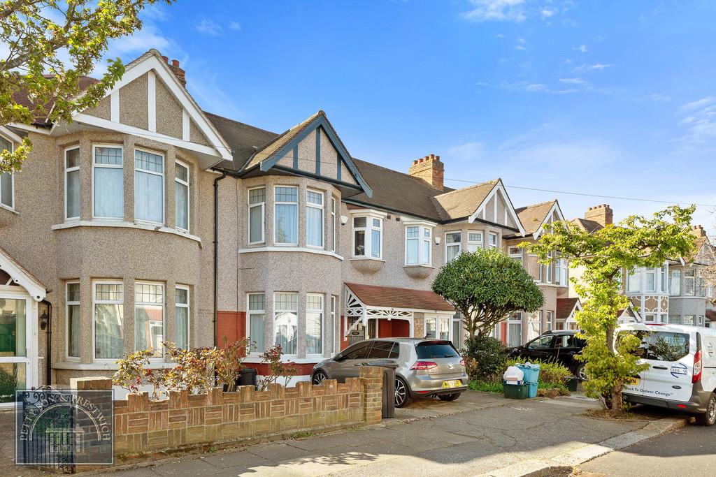 Kenwood Gardens, Gants Hill 3 bed terraced house for sale £650,000