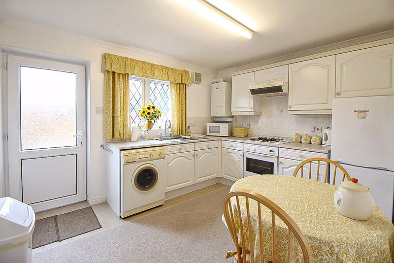 Dining kitchen