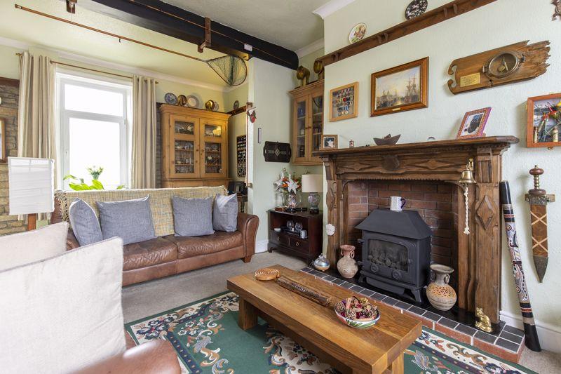 111 Rochdale Road, Ripponden HX6 4JT 3 bed terraced house for sale £