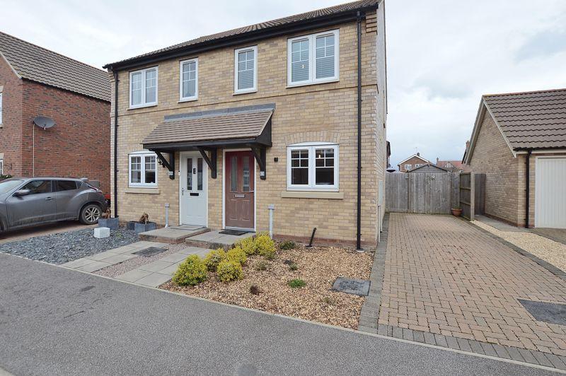 11 Chadwick Way, Coningsby 2 bed semidetached house £175,000