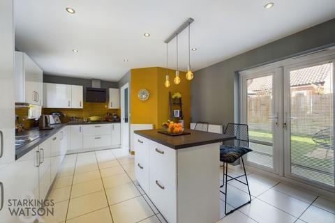 4 bedroom detached house for sale, Gunns Close, Blofield, Norwich