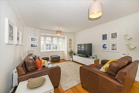 15 Grenadier Close, Locks Heath, Southampton, SO31 6UE