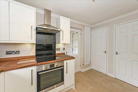 15 Grenadier Close, Locks Heath, Southampton, SO31 6UE
