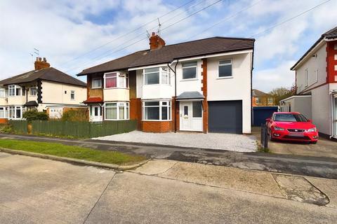 4 bedroom semi-detached house for sale, Colville Avenue, Anlaby Common