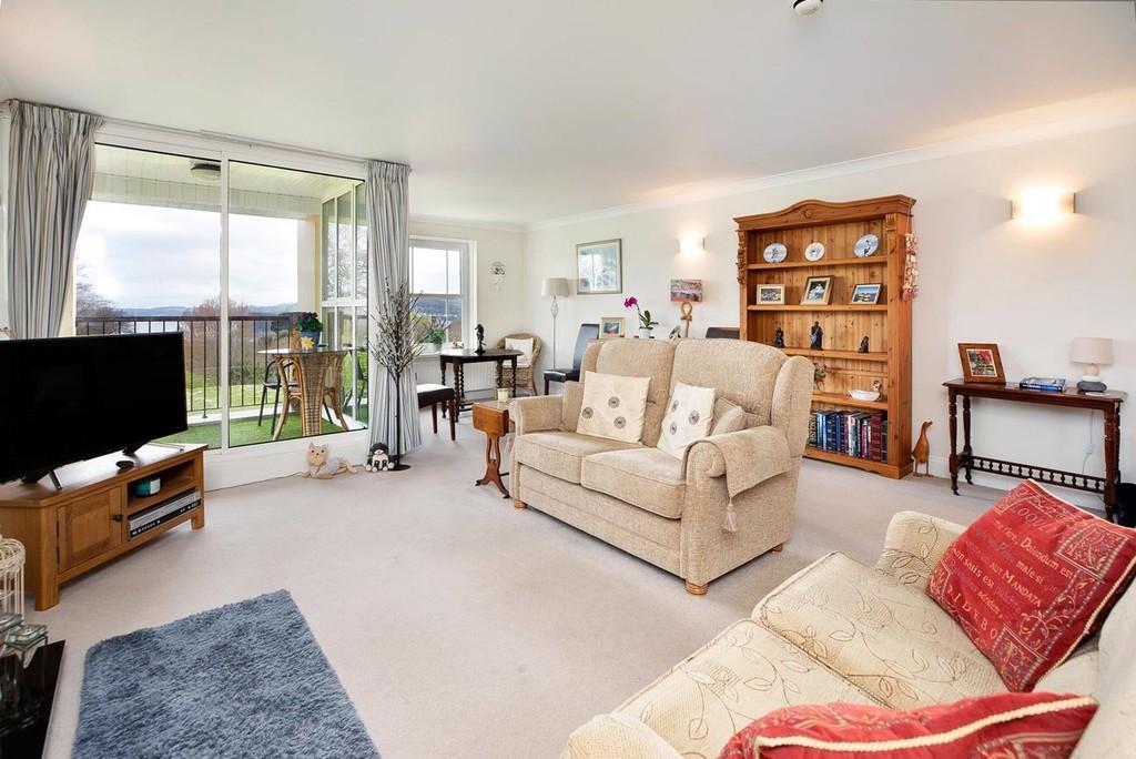 First Drive, Teignmouth 2 bed apartment for sale £350,000