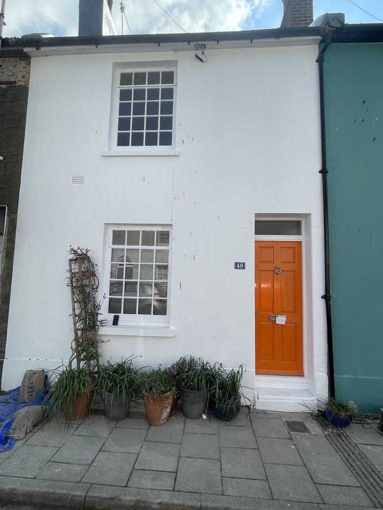 Kemp Street, Brighton 3 bed terraced house £1,950 pcm (£450 pw)