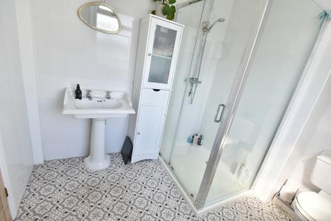 3 bedroom terraced house to rent, Kemp Street, Brighton