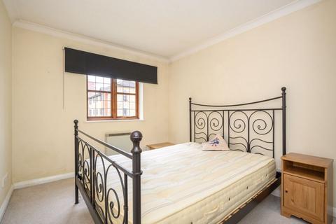 1 bedroom apartment for sale - Rushmon Gardens, Walton-On-Thames