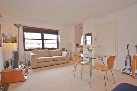 1 bedroom apartment to rent, Wood Close, E1