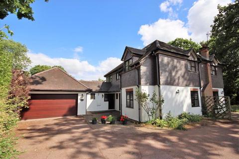 5 bedroom detached house for sale, Brockley Grove, Brentwood CM13