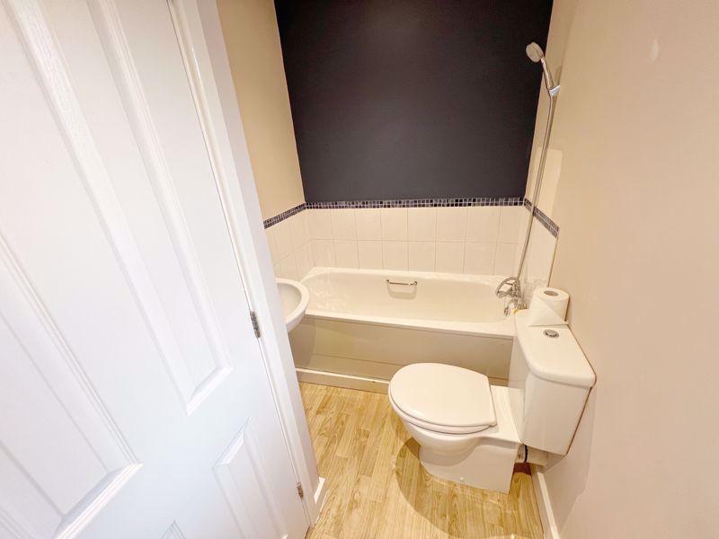 En-Suite 2