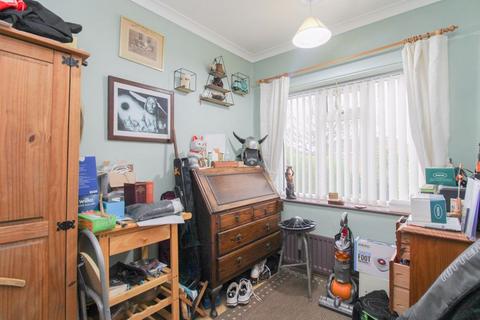 7 Clough Lane, Werrington, Stoke-on-trent, ST9 0DD